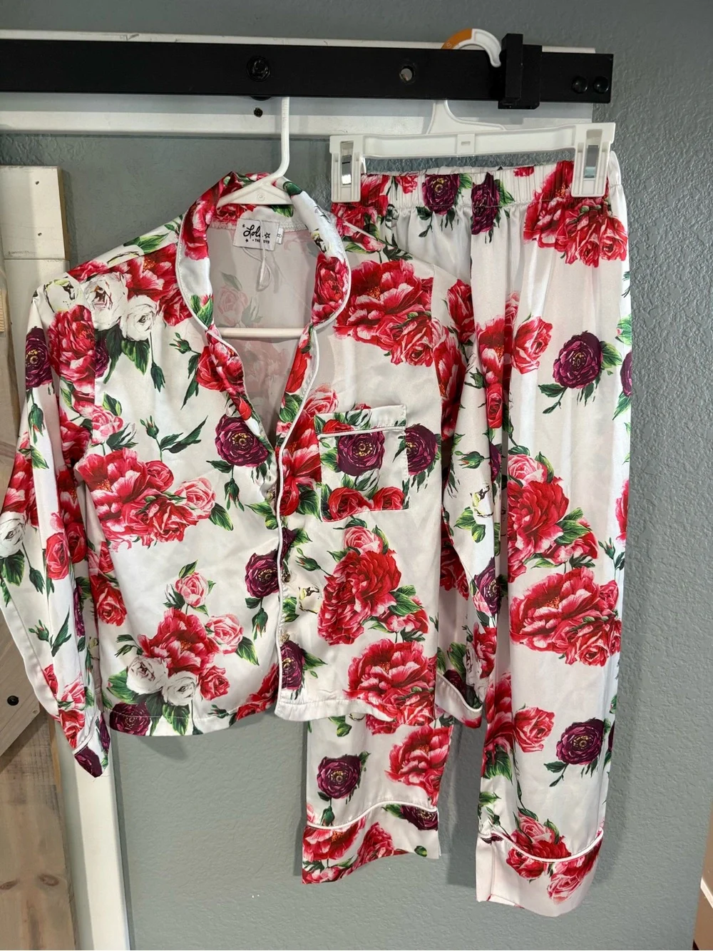 Kids Floral Button-Front Pajama Set in White with Red & Purple Roses
